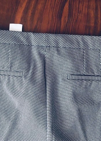 Düğmeli Gri Desenli Kadın Kumaş Pantolon - Görsel 4