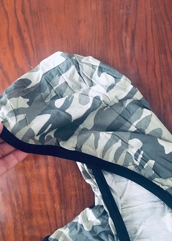 Kolsuz Kamuflaj V Yaka Kadın Yelek - Görsel 7