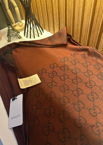 Gucci Kahverengi Parlak Pilili Kadın Şal