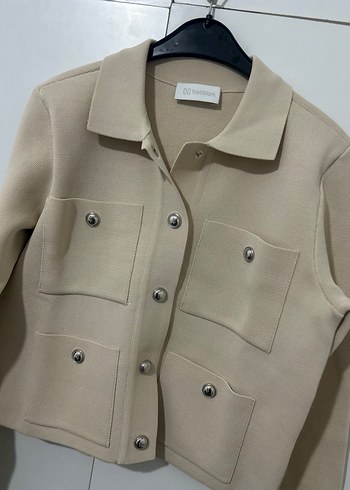 Düğmeli Kısa Bej Kadın Ceket - Görsel 2