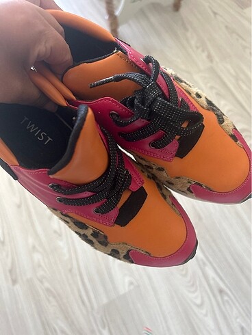 36 Beden #twist #renklileoparturuncupembe. #orjinal #sporayakkabı