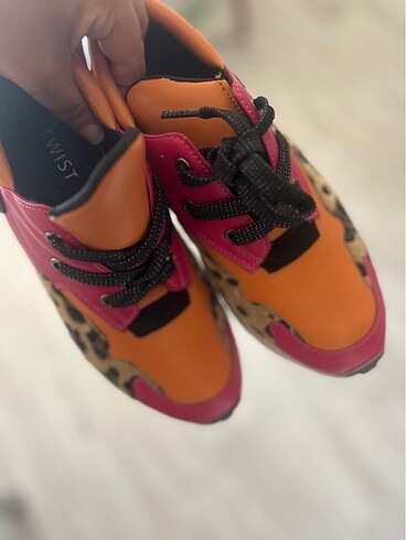 36 Beden çeşitli Renk #twist #renklileoparturuncupembe. #orjinal #sporayakkabı