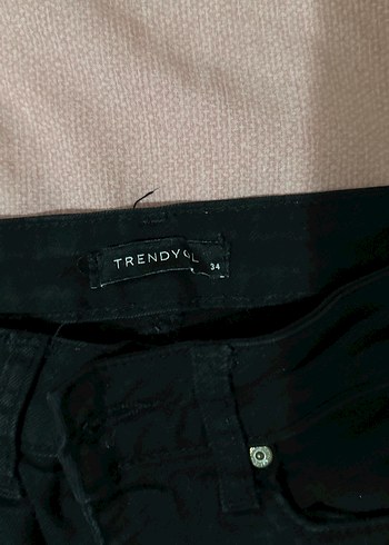 Siyah Bol Kesim Midi Jean Pantolon - Görsel 4