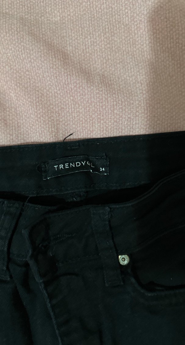 Siyah Bol Kesim Midi Jean Pantolon - Görsel 4