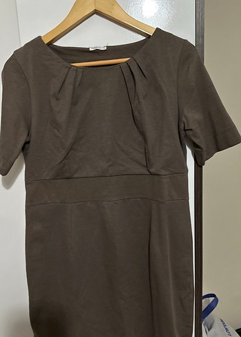 Kısa Kollu Kahverengi Elbise - Görsel 3