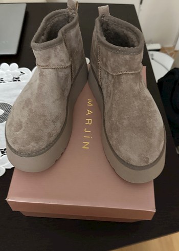 Bej Süet Kadın Dolgu Topuk Bot - Görsel 4