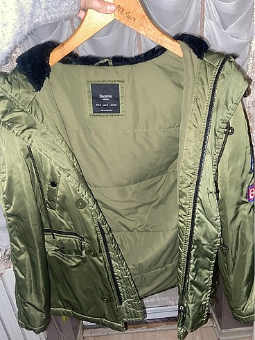 Bershka Mont