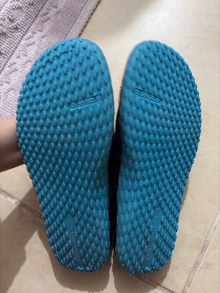 Erkek Çocuk Mavi Siyah Cırtlı Terlik - Görsel 3