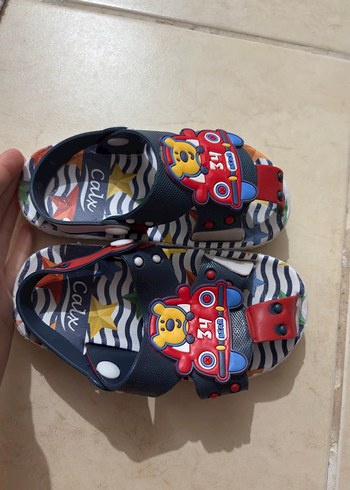 Renkli Erkek Çocuk Tokalı sandalet 27 numara - Görsel 2