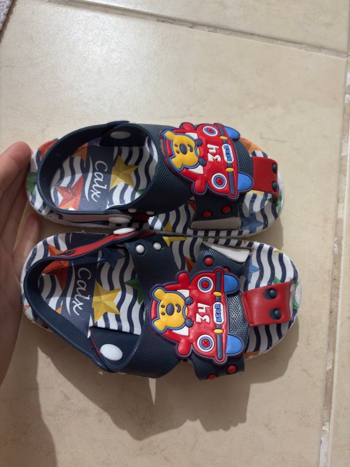 Renkli Erkek Çocuk Tokalı sandalet 27 numara - Görsel 2