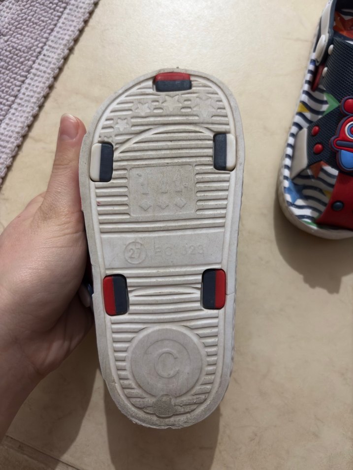 Renkli Erkek Çocuk Tokalı sandalet 27 numara - Görsel 4