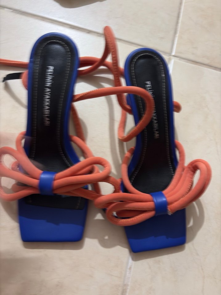 Çok Renkli Elastik Bantlı Stiletto Kadın Sandalet - Görsel 2