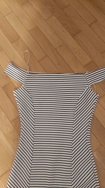 Pull and Bear Mini Elbise