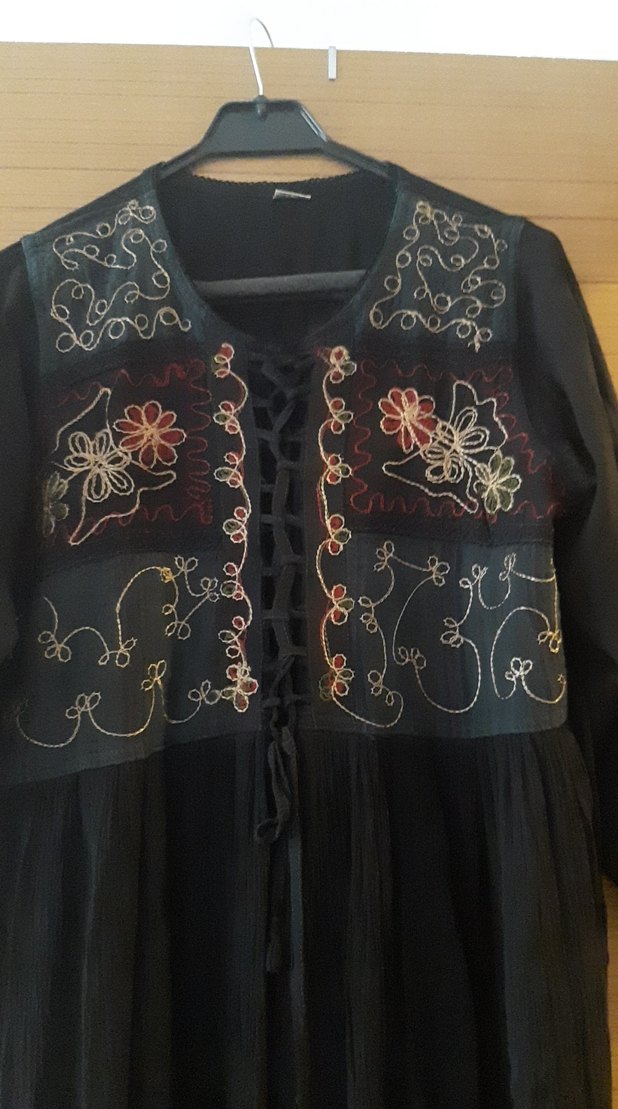 siyah etnik desenli elbise - Görsel 3