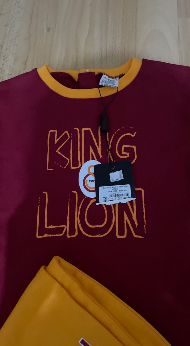 Gs store 
Bordo Sarı Erkek Bebek Uzun Kollu Takım - Görsel 2