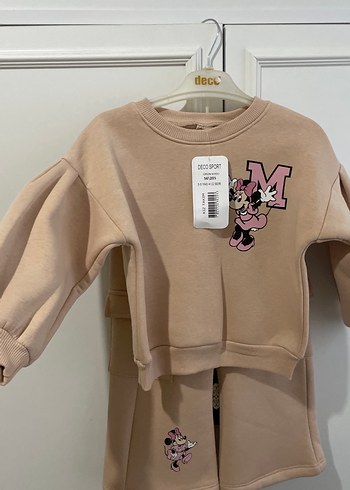 Bej Baskılı Uzun Kollu Örgü Kız Bebek Takımı - Görsel 3