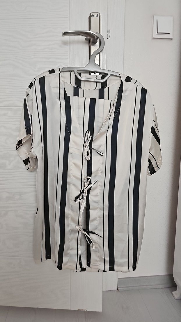 baglamalı saten Çizgili Kadın pijama takımı - Görsel 3