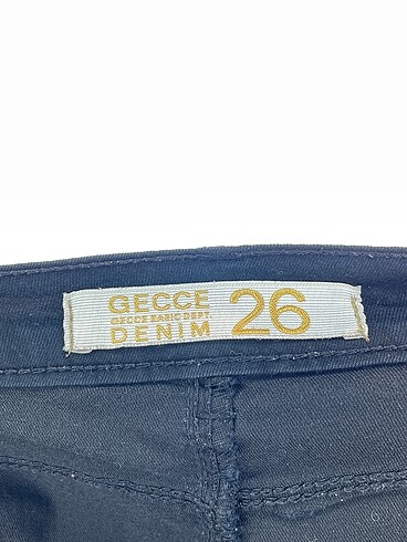 26 Beden siyah Renk Diğer Jean / Kot %70 İndirimli.