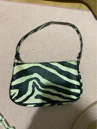 Zebra desenli çanta