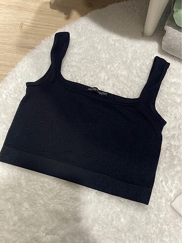 Siyah crop