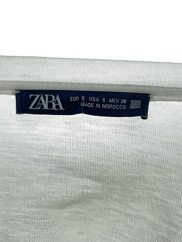 s Beden beyaz Renk Zara T-shirt %70 İndirimli.
