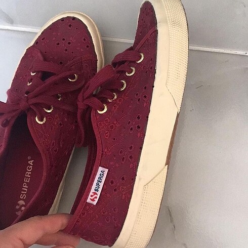 38 Beden Superga