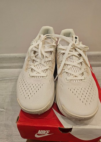 Nike Beyaz Erkek Koşu ve Antrenman Ayakkabısı - Görsel 3