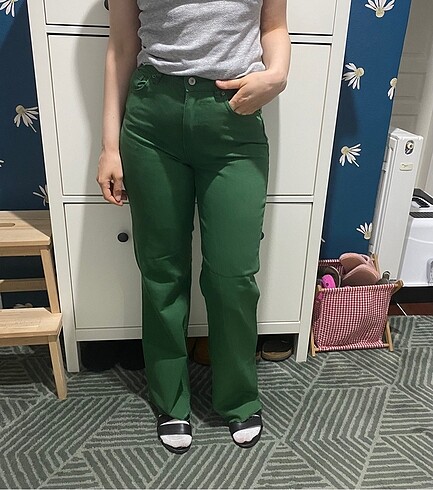 Yeşil pantolon jean