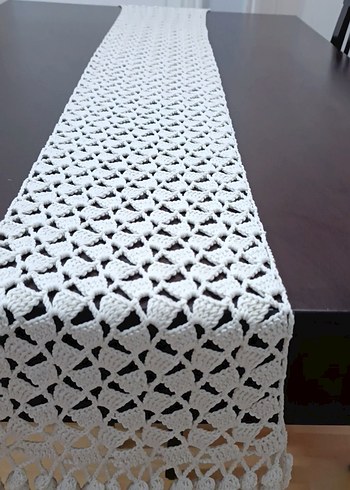 Ekru renk pamuklu makrome ipten El İşi Masa Örtüsü