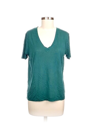 Zara T-shirt %70 İndirimli.