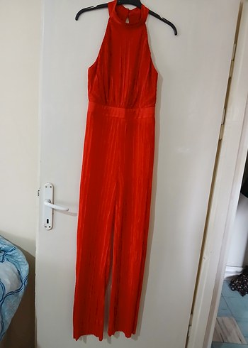 Kırmızı Pilili Uzun Kadın Tulum - Görsel 5