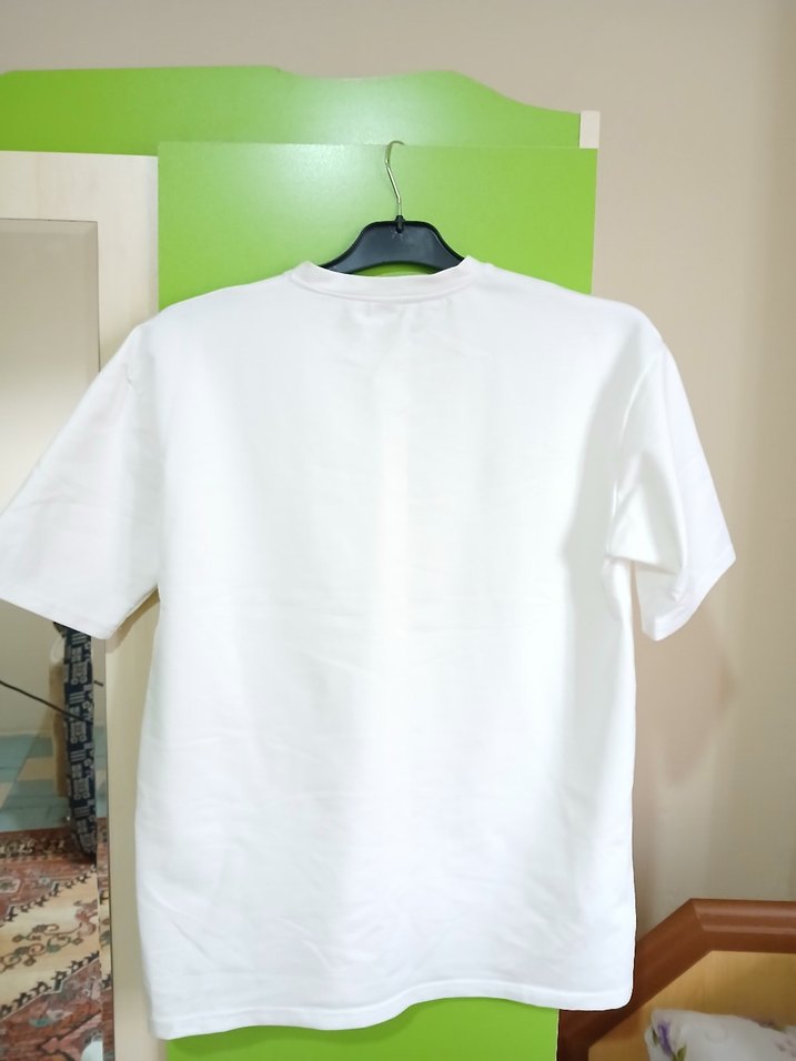 Beyaz kadın Tişört - Görsel 2