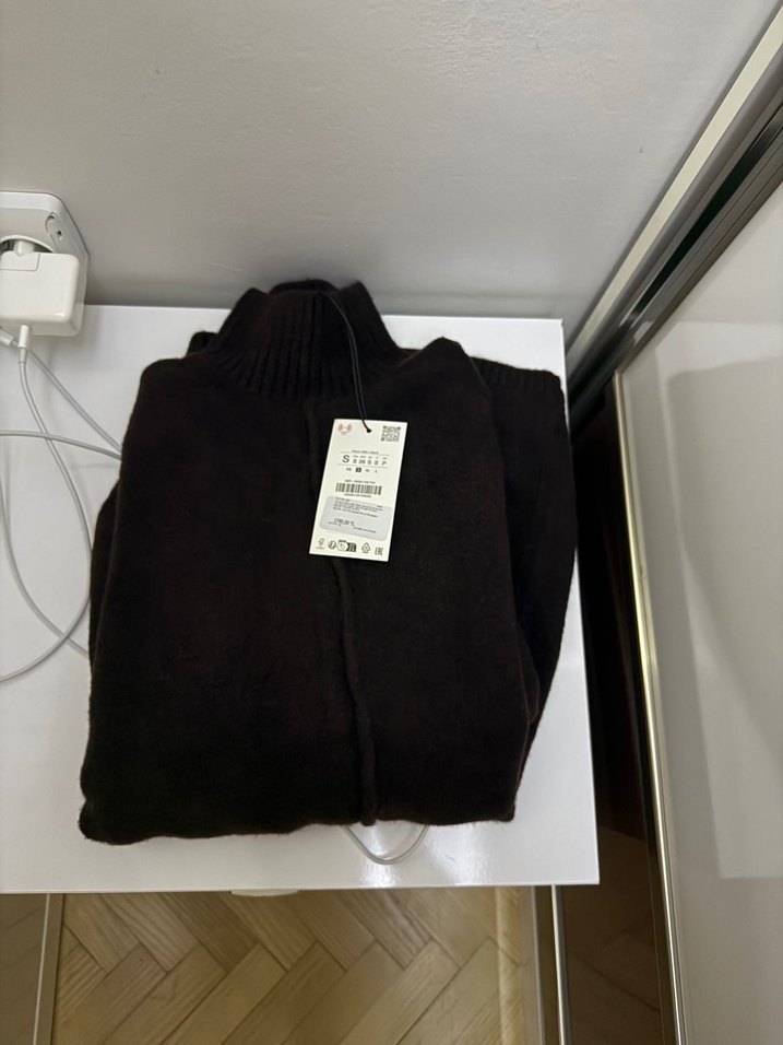 Bordo Yüksek Yakalı Salaş Triko Elbise - Görsel 3