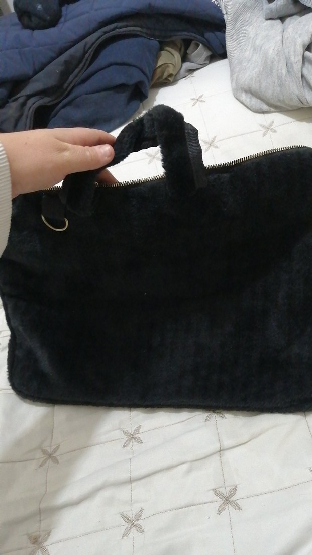 Siyah Süet Kadın Çanta Kürklü Bilgisayar Çantası - Görsel 2