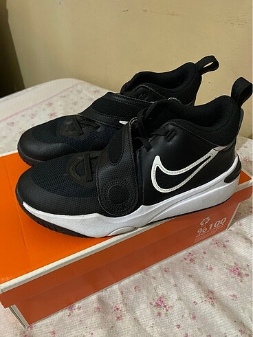 Nike Nike team hustled 11