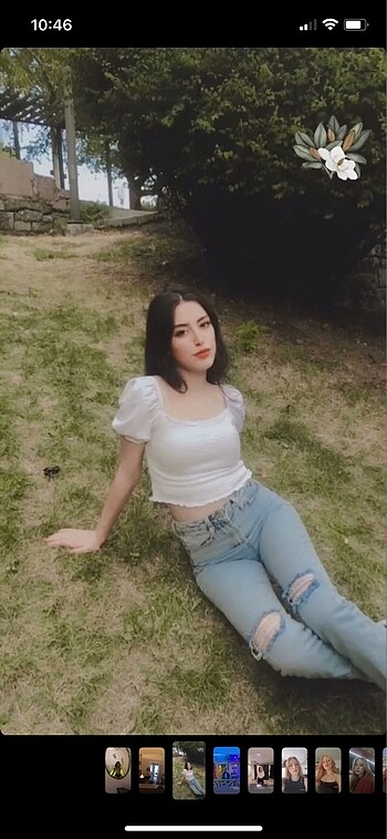 Mavi Dizleri Yırtık Jean