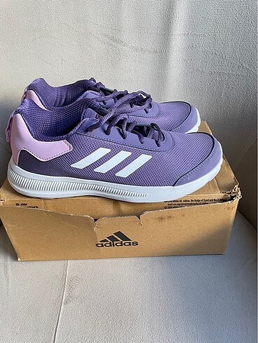 Adidas Spor ayakkabı