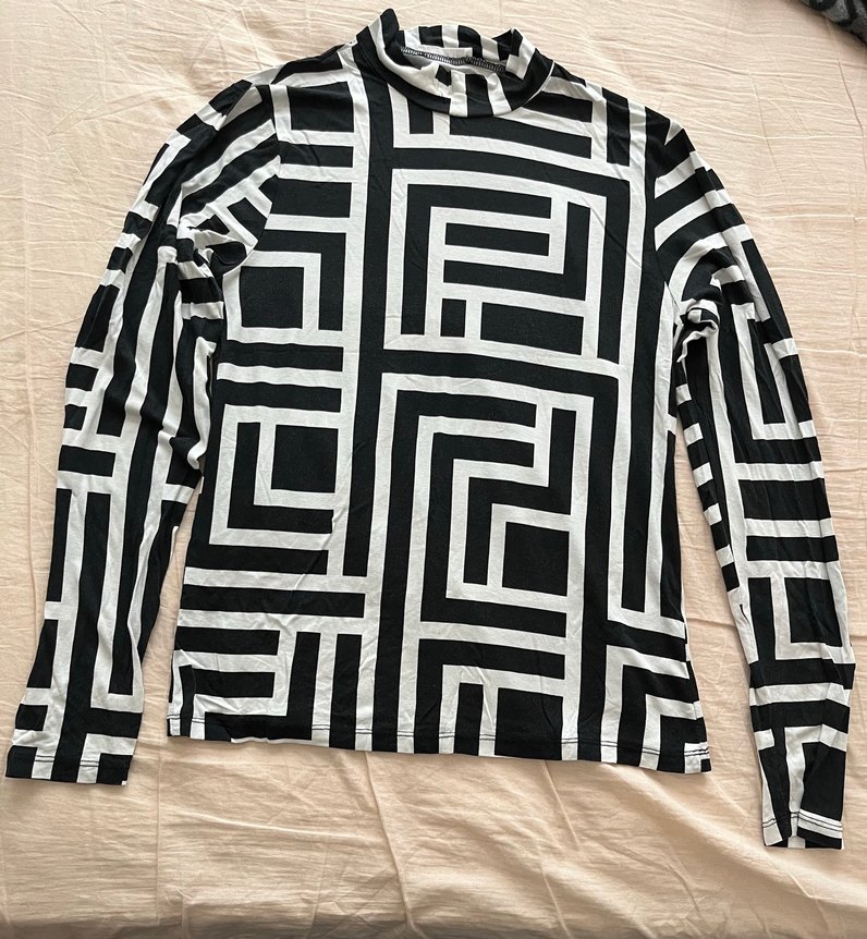 Siyah Beyaz Baskılı Balıkçı Yaka Bluz - Görsel 2