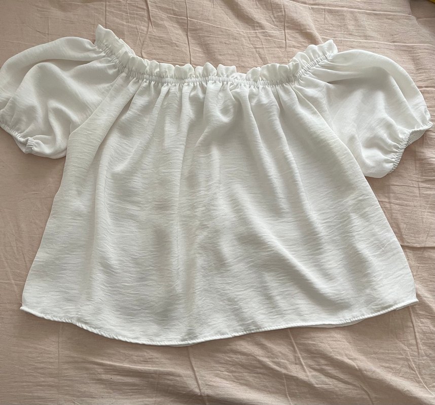 Beyaz Keten Kadın Bluz, Fırfırlı, Kısa Kollu - Görsel 2