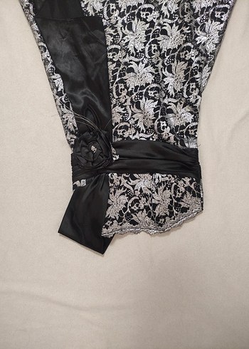 Siyah Dantel Desenli Straplez Uzun Abiye Elbise - Görsel 3