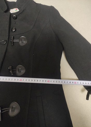 Kısa Düğmeli Siyah Kaban - Görsel 3