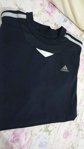 Adidas T shirt 