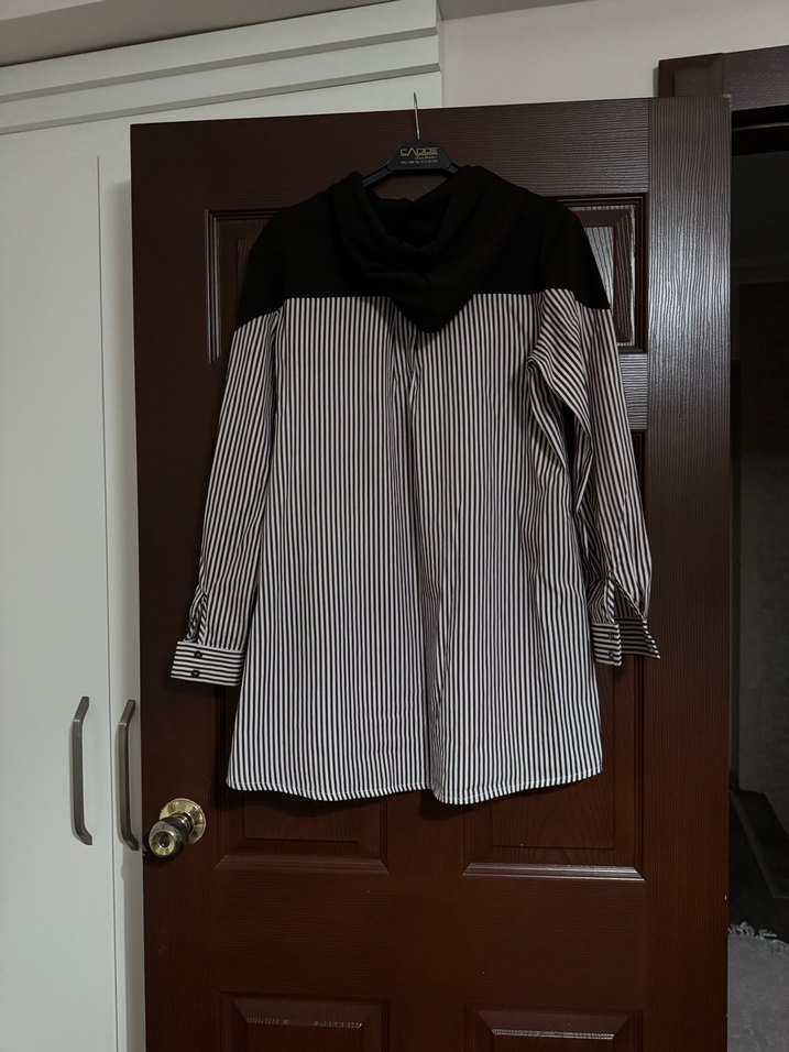 Düğmeli Zebra Desenli Uzun Kollu kahverengi Gömlek - Görsel 4