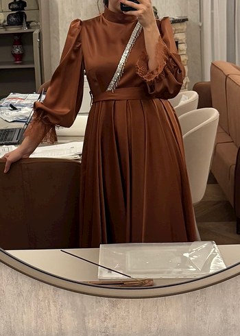 Kahverengi Uzun Kollu Drapeli Kadın Elbise - Görsel 2