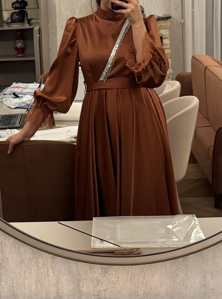 Kahverengi Uzun Kollu Drapeli Kadın Elbise - Görsel 2