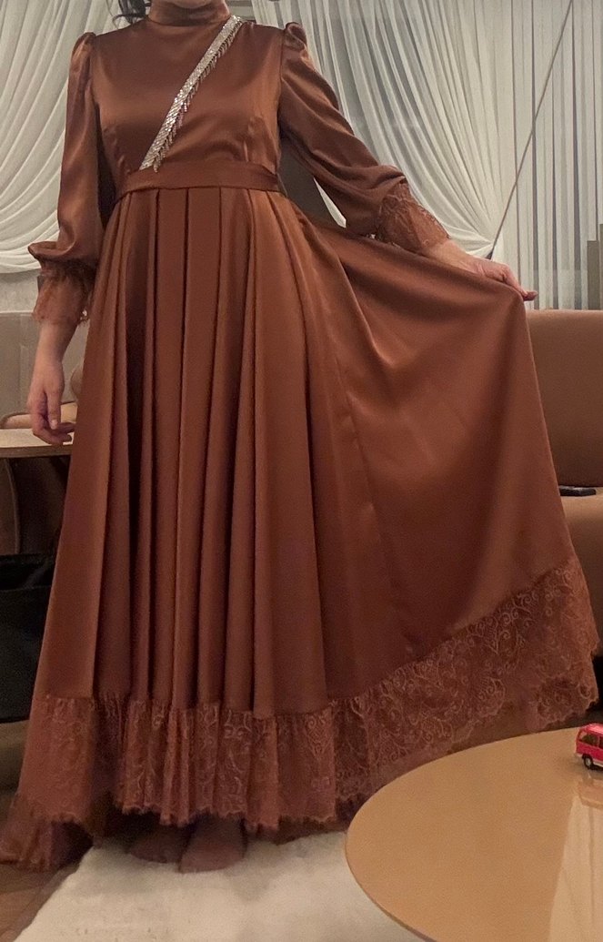 Kahverengi Uzun Kollu Drapeli Kadın Elbise - Görsel 3