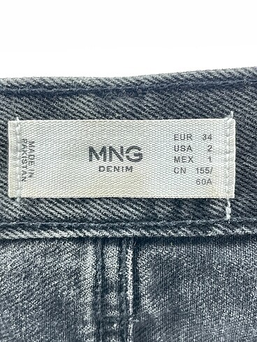 34 Beden siyah Renk Mango Mini Şort %70 İndirimli.
