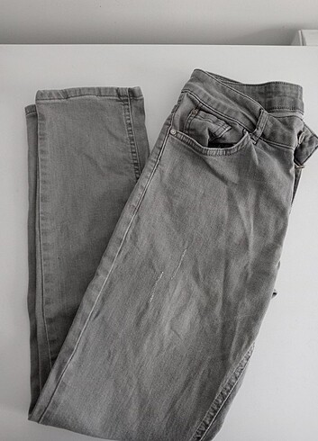 DeFacto Jeans Yırtık Desenli Pantolon 
