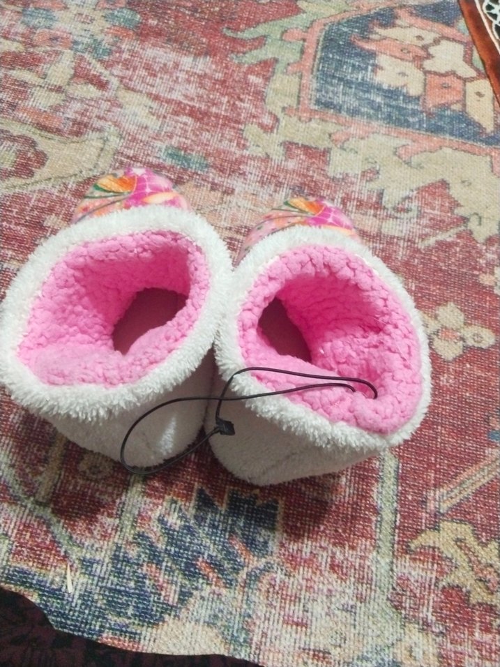 Pembeı Kız Çocuk Ev Terliği - Görsel 2