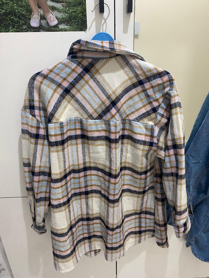 Düğmeli Çok Renkli Kadın Gömlek - Görsel 3